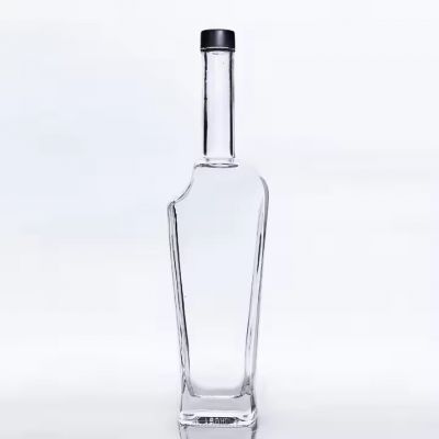 750ml Clear Glass Bottle with Screw Cap Factory Custom