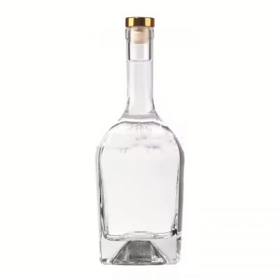 Factory Custom 750ml Glass Liquor Gin Vodka Whisky Bottle with Cork Metal Cap