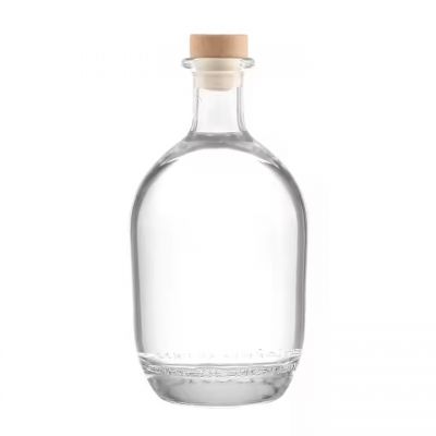 2022 New Arrival Manufacturers 700ml Clear Glass Bottle for Vodka Gin Whisky Spirit
