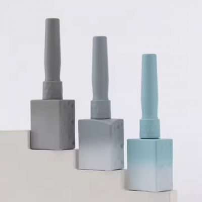 Wholesale Customized Spray Color 10ml Nail Glass Bottle with Cap and Brush