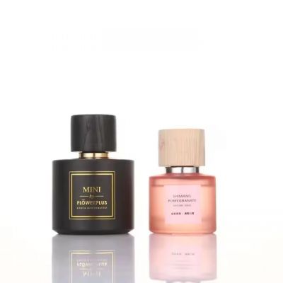 Best Price 30ml 50ml 100ml Matte Glass Perfume Bottle Round Frosted Clear Glass Perfume Bottle With Wooden Cap