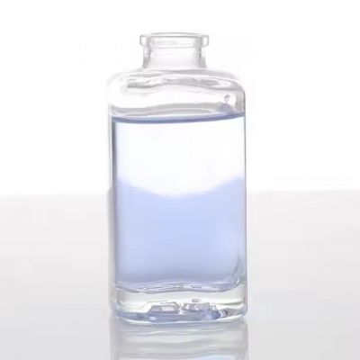 Luxurious Factory Square Custom Gin Whiskey Vodka Spirits 500ml Glass Bottle With Empty Thickness Bottom Glass Bottle Cap