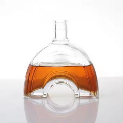 Wholesale Custom High Quality 700ML Luxury Empty Whiskey Brandy Bottle Flat Brandy XO Glass Bottles With Cork