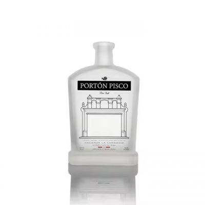 700ml Glass Spirit Bottle Peru Pisco White Frosted Spirit Bottle Clear French Square Glass Bottle for Pisco