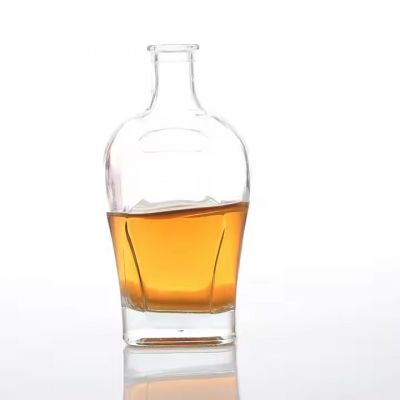 Factory Supply Custom 200ml 375ml 500ml 750ml 1000ml Nocturne Nordic Glass Gin Bottle Vodka Bottles With Cork