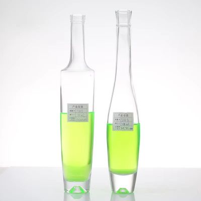 Customized Logo Empty 200ml 375ml 500ml 750ml Glass Wine Vodka Gin Rum Alcohol Whiskey Bottle Glass Liquor Bottle With Cork