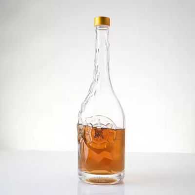 Hot Selling 700ml Glass Vodka Liquor Packing Brandy Rum Whiskey Bottle with Screw Neck Finish and Aluminum Lids