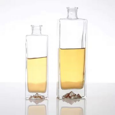 750 ml Square Spirit Liquor Bottle 750ml Gin Whiskey Wine Vodka Glass Bottle for Brandy Rum with Synthetic Cork