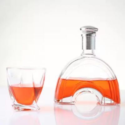 Luxury Customized logo Mountain Bottom square Shape 750ml 700ml Spirit Gin Liquor Whisky Rum Tequila Vodka Glass Bottle with Cap
