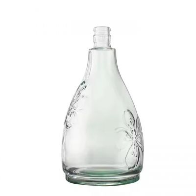 New Design Hot Sale Engraved 650ml Liquor Glass Bottles for Liquor Vodka Rum Whisky Brandy