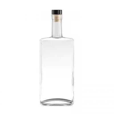 Wholesale square Flint 500ml 700ml 750ml 1000ml Brandy Vodka Gin Whiskey Liquor Glass Bottle with Cork Glass Bottles for Liquor