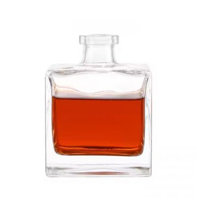 High Quality Empty Clear Liquor Glass Bottles for Spirit Vodka Rum Jin Tequila Brandy