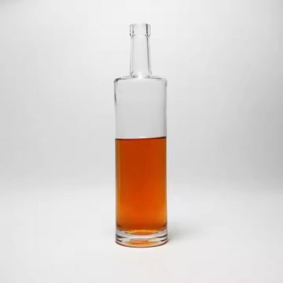 Manufacturers Popular 750ml Organic Whisky Vodka Tequila Bottle Super Flint Created Liquor Spirits Glass Bottle with Cork