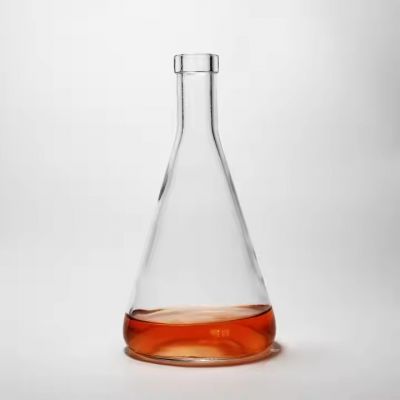 150ml 180ml 700ml Super Flint Glass Bottle for Liquor Spirits Vodka Whiskey Brandy Rum Gin Coffee with Custom Cork