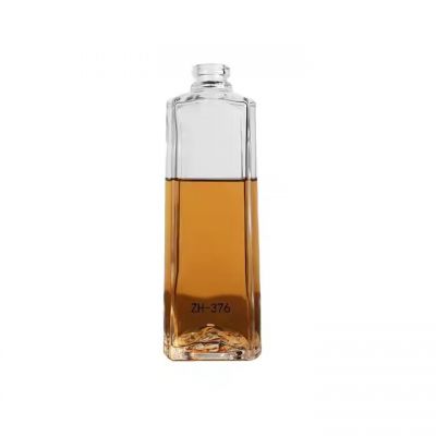 Beautifully Design 850ml Custom Bottom Whisky Vodka Gin Bottle Super Flint Empty Brandy Xo Glass Liquor Bottle with Cork