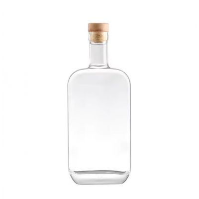 Custom 700ml 750ml Alcohol Bottle Square Flat Glass Vodka Whiskey Gin Bottle Wine Glass Bottle With Corks