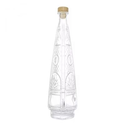 Wholesale 700ml Unique Pyramid Liquor Bottle with Custom Logo for Tequila Gin Rum Empty Clear Spirit Glass Bottle