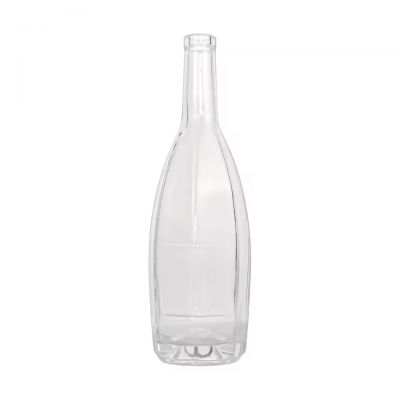 Nordic Hot Selling Transparent Glass Bottle 700ml Suitable for Wine Vodka Gin Empty Alcohol Bottle Customized