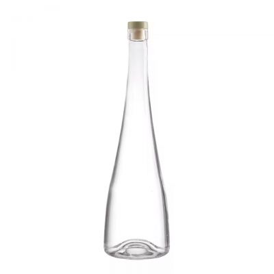 Wholesale 700ml Super Flint Clear Liquor Glass Bottle Empty for Tequila and Brandy with Rubber Stopper Sealing