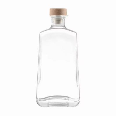 High-End Square Flat 500ml and 700ml Whiskey Glass Bottles with Cork Sealing for Tequila Brandy Energy Drinks