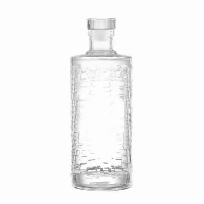 High Quality 750ml Custom Crystal Glass Bottles for Spirits for Classical Cocktails Vodka Whisky Tequila Rum Gin Liqueur Cork