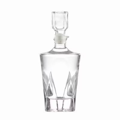 Hot Selling 500ml 700ml Whiskey XO Vodka Rum Glass Bottles Crystal Lid Rubber Personalized Empty Wine Bottle for Brandy Tequila