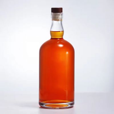 High Quality Clear Customizable Empty Glass Whisky Vodka Liquor Wine Bottles 500ml with Cork Sealing for Tequila Brandy