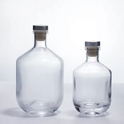 Factory Direct High Quality Customizable 250ml 500ml Glass Wine Bottle Wooden Stopper for Fruit Wine Party Tequila Brandy