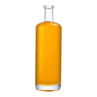 Empty 700ml Flint Glass Liquor Bottle Premium Clear Whisky Vodka Tequila Bottles with Cork Stopper