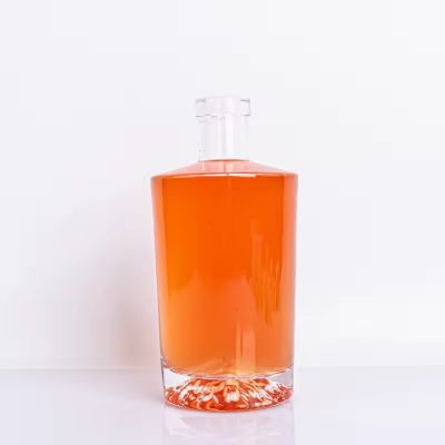 Wholesale Empty Round 500ml Super Flint Glass Beverage Bottles with Cork Sealing and Screw Cap