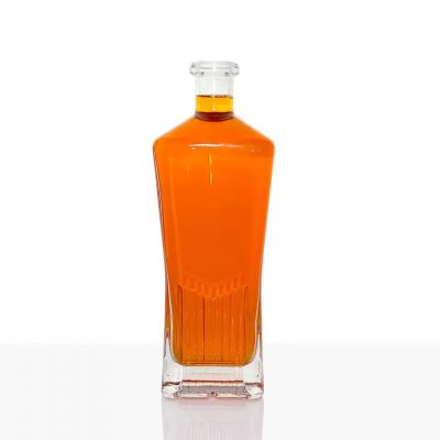 Square 750ml Juice Glass Bottles Wholesale for Spirit Whisky Vodka Cork for Water Brandy Screen Printing Frost Paint
