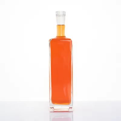 Square 750ml Juice Glass Bottles Wholesale for Spirit Whisky Vodka Cork for Water Brandy Screen Printing Frost Paint