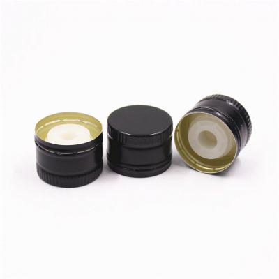 In-Stock 31.5x24mm Black Gold Aluminium Olive Oil Bottle Cap with Plastic Pourer Insert